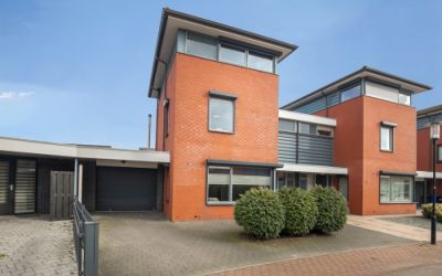 Robijnboog 24