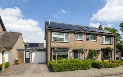 Gerard van. 101