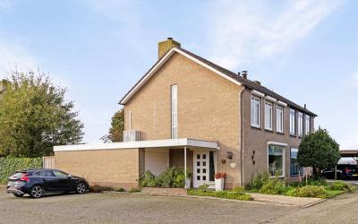 Chartreusen. 1