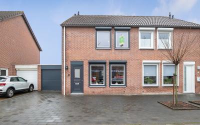 Nieuwendijk 75