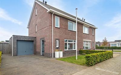 Karel Doorm. 15