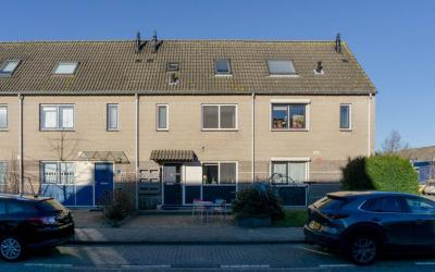 Zwartewaal 4
