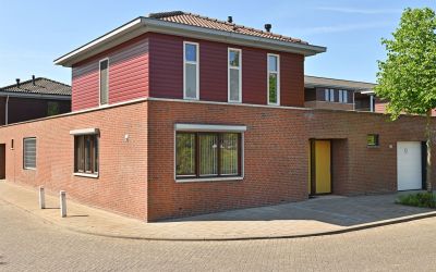 Grote Hazel. 24
