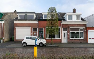 Parallelweg 152