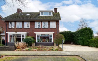 in d' Hoef 66