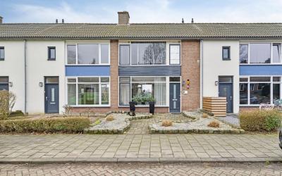 Mgr van Men. 38