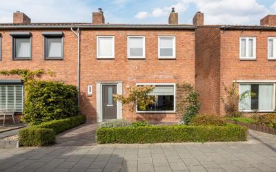 Emmastraat 35