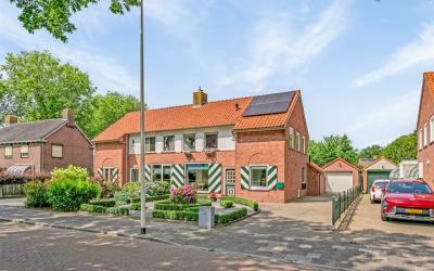 Parallelweg 15