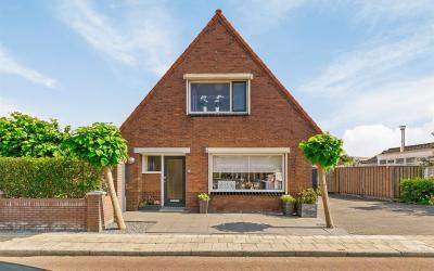 Emmastraat 16