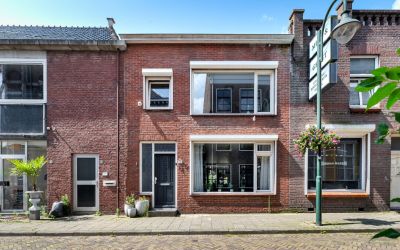Hoogstraat 24