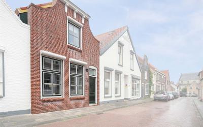 Kerkstraat 27