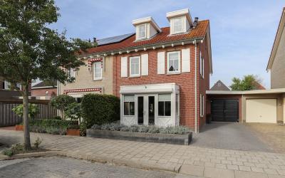 Van Zeylstr. 11