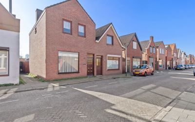 Voorstraat 32