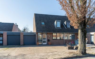 Koraaldijk 49