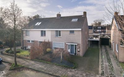 Van de Woestijnelaan 19