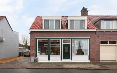 Dorpsstraat 42