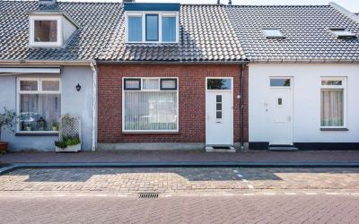 Raadhuisstraat 12