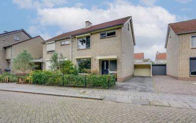 van Slotend. 27