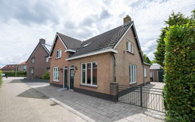 Onze Lieve. 151-B