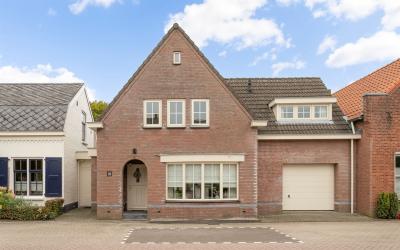 Bovenstraat 23