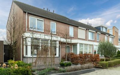 Sint Joriss. 9