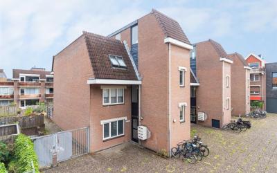 Middellaan 142