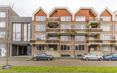 Nijverheids. 97