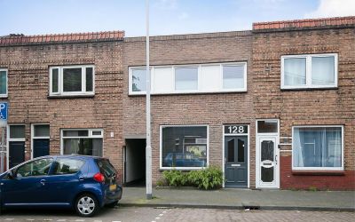 Oranjebooms. 128