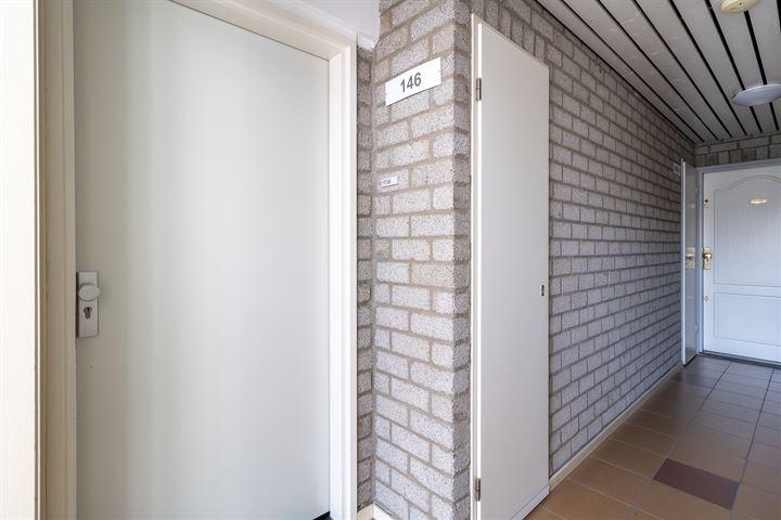 Studio te koop: Teteringsedijk 146, Breda