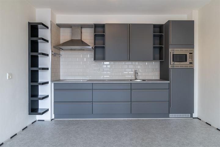 Studio te koop: Teteringsedijk 146, Breda