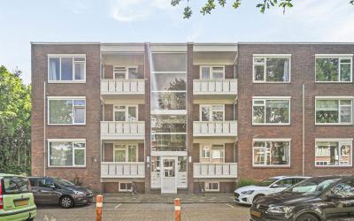 de Wetstraat 10-B