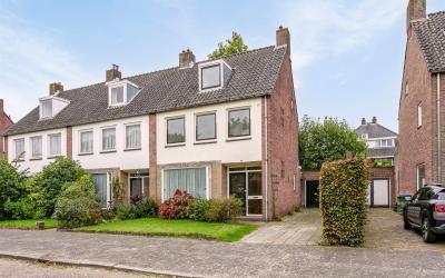 Piet Avontu. 84