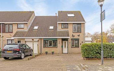 Bergdreef 104