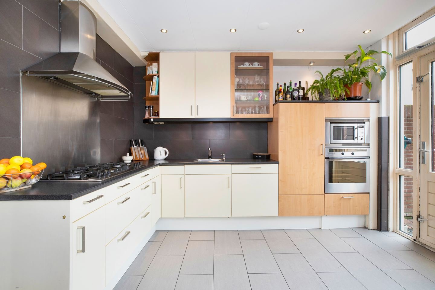 Tussenwoning te koop: Gilbert van Zinnikstraat 11, Breda