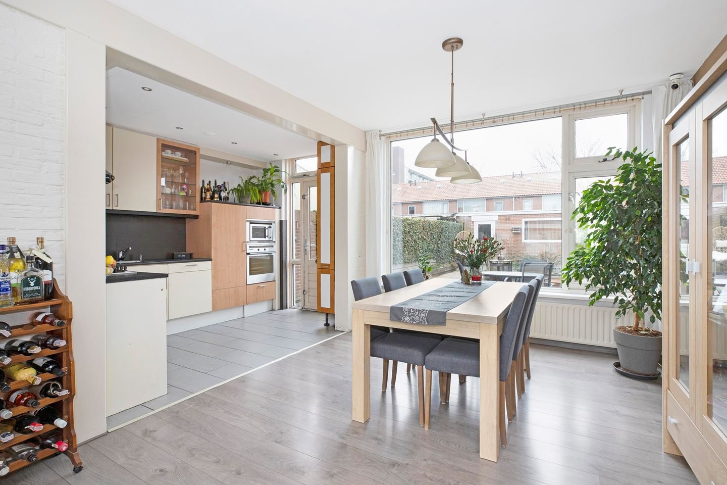 Tussenwoning te koop: Gilbert van Zinnikstraat 11, Breda
