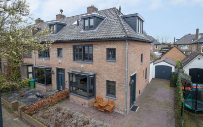 van Gaveren. 19