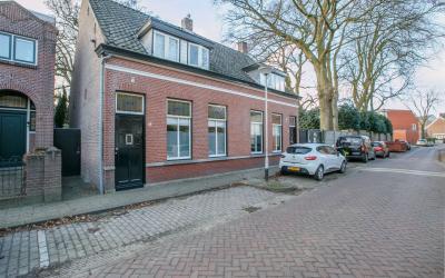 Rozenlaan 84