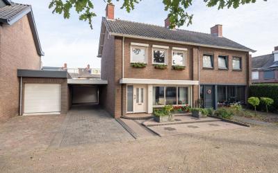 Middenweg 13
