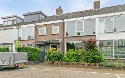 Arnold van Leuvenstraat 6