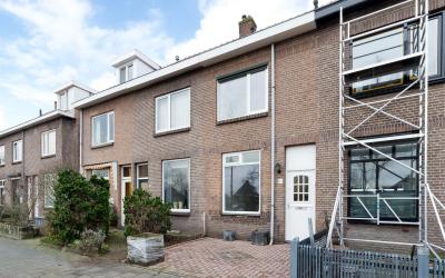 Oosterhouts. 27