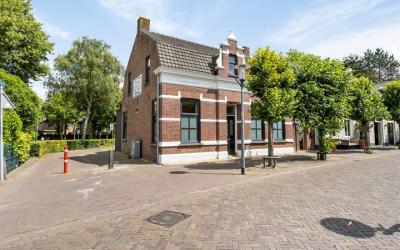 Kerkstraat 12