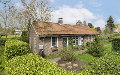Hoevenseweg 2