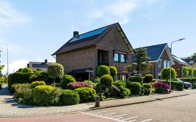 Nassaustraat 1