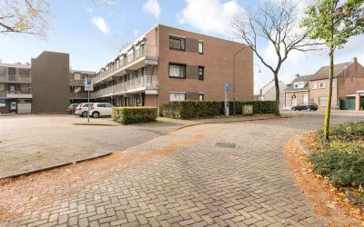 Nieuwe Bouw. 83