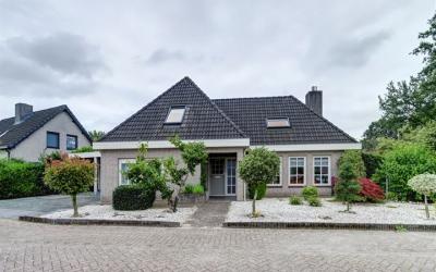 Tempelbalk 16