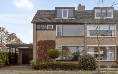 Vroenhoutst. 18