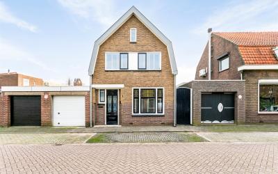 Middenlaan 1