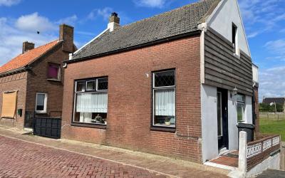 Dorpsstraat 22