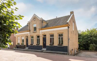 Spoorstraat 24
