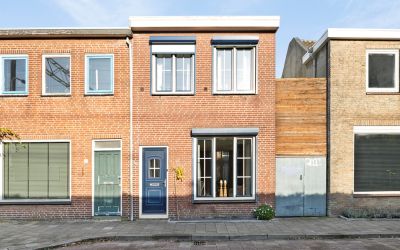 Zuid-Ooster. 48
